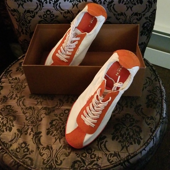 Sneakers - Picture 1 of 3